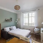 Cute Flat For 3P In The Heart Of The 11Th District