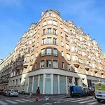 Cute Flat For 3P In The Heart Of The 11Th District