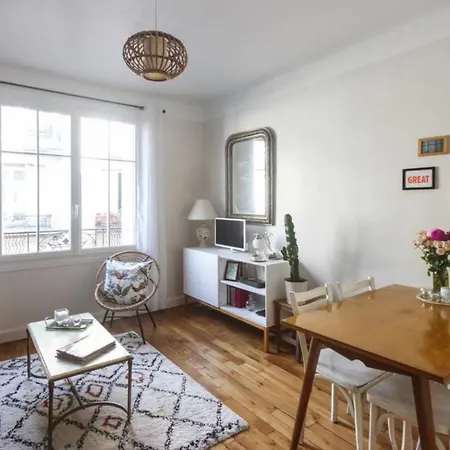 Cute Flat For 3P In The Heart Of The 11Th District Apartment Paris
