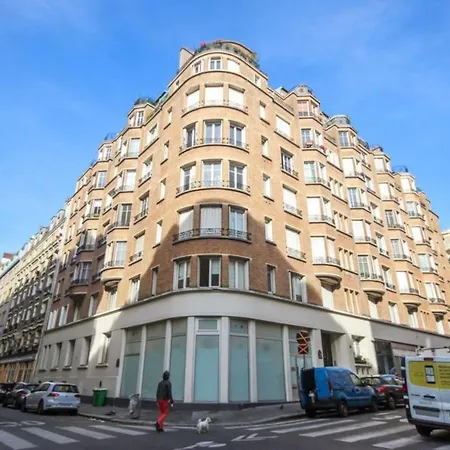 Cute Flat For 3P In The Heart Of The 11Th District * Paris